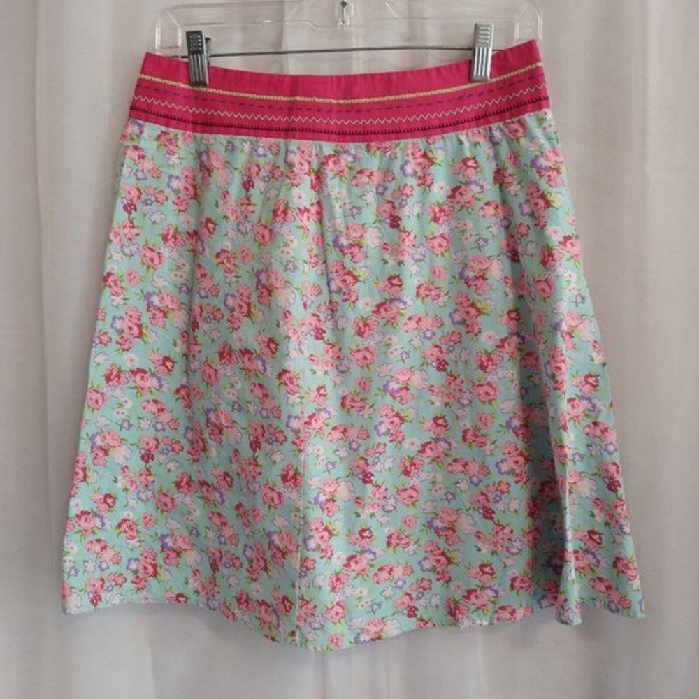 Noticeable Womens Skirt Floral Size‎ 4